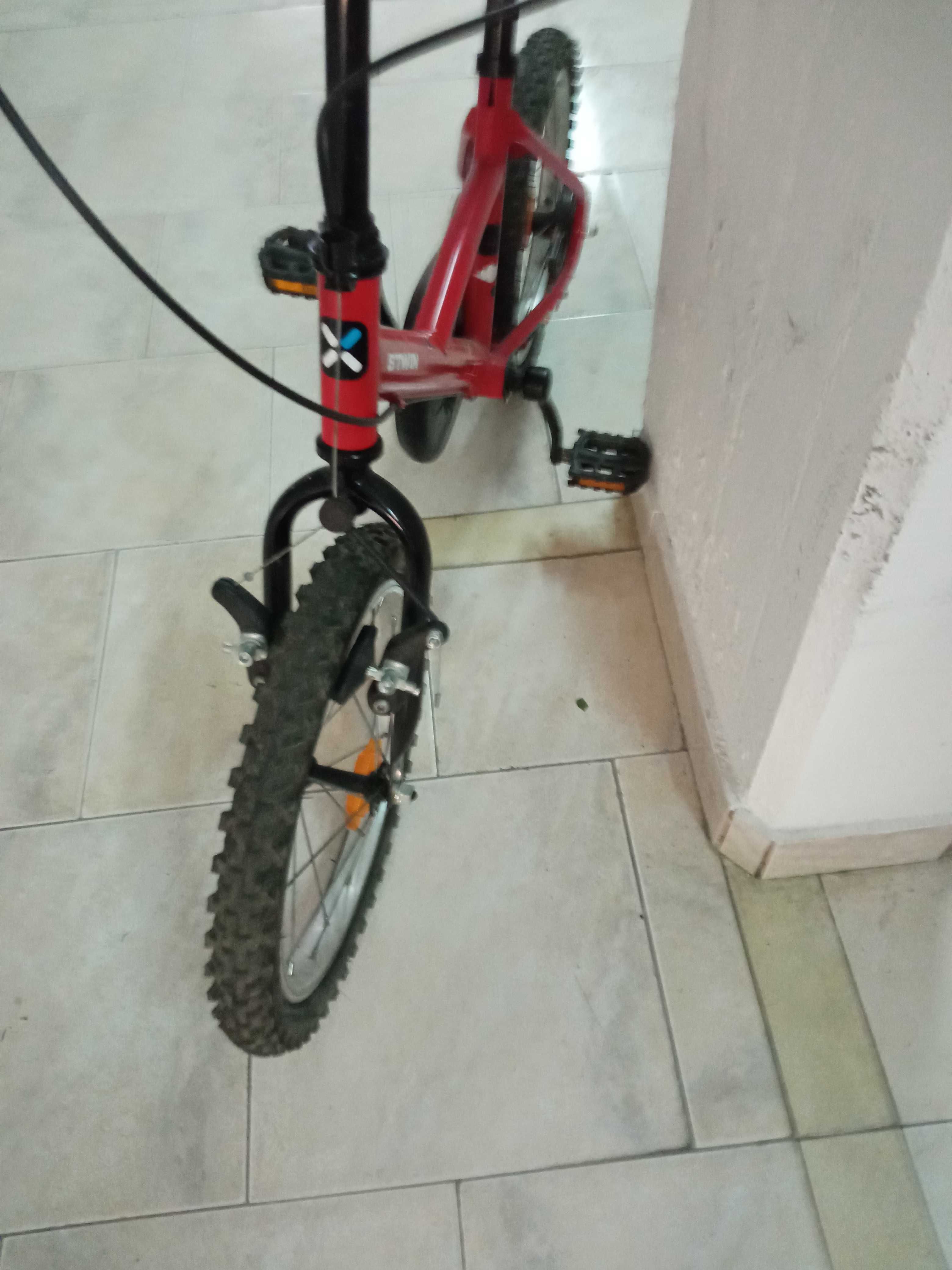 Bicicleta criança btwin excelente estado