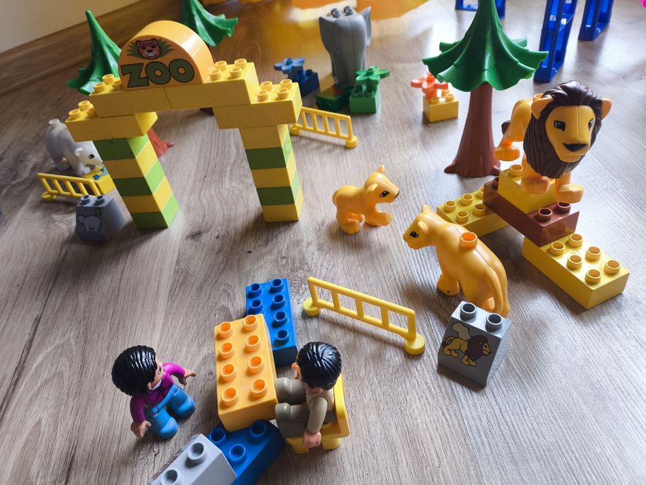 LEGO Duplo ZOO zwierzęta rodzina lwów 57 elementów