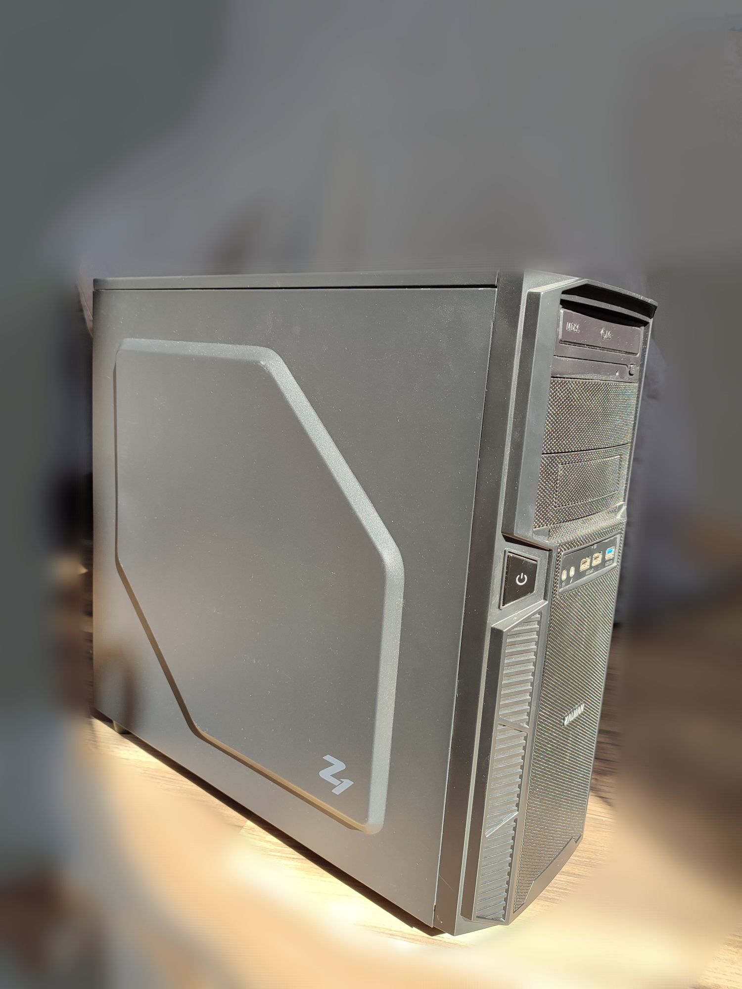 Obudowa Zalman Z1