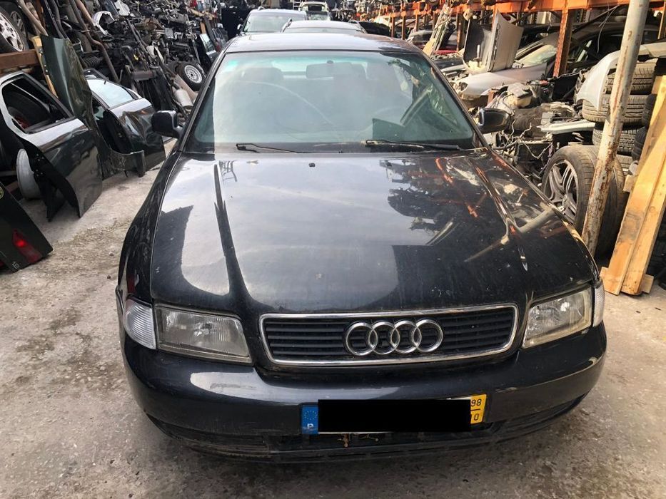 Audi A4 2.5 TDI de 1998 para peças