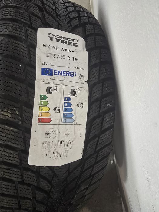 Koła zimowe Skoda Octavia RS IV polift 225/40 R19 Nokian Nowe,demo