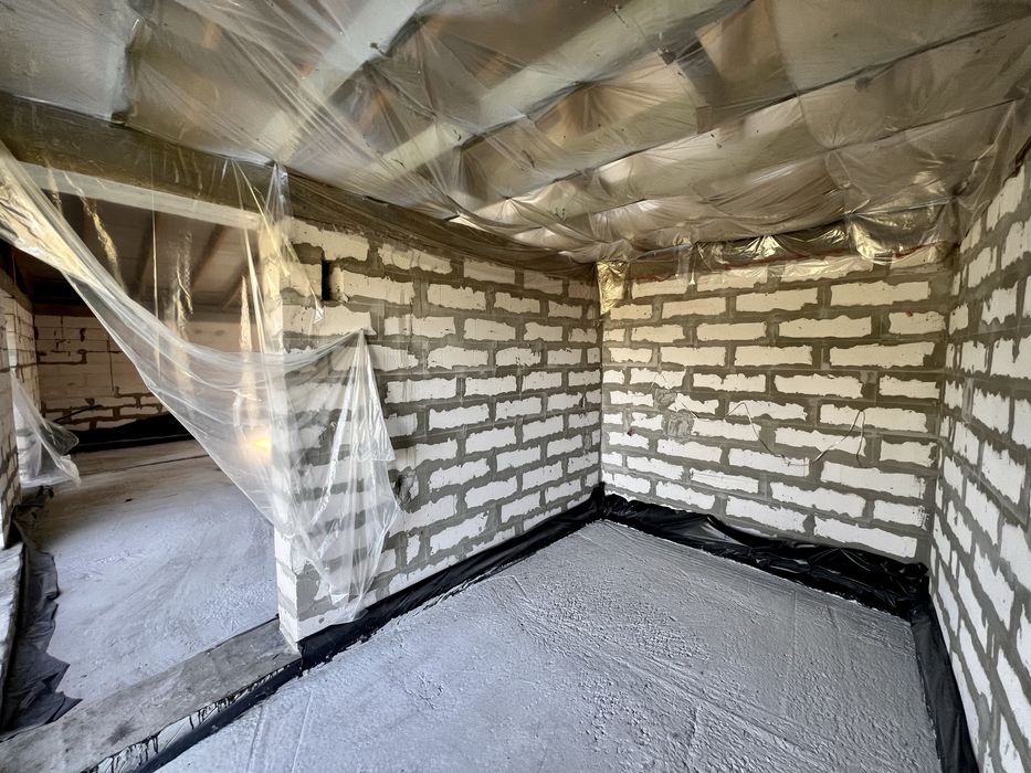 Елітна дача біля річки та лісу з новим будинком «Фотон»