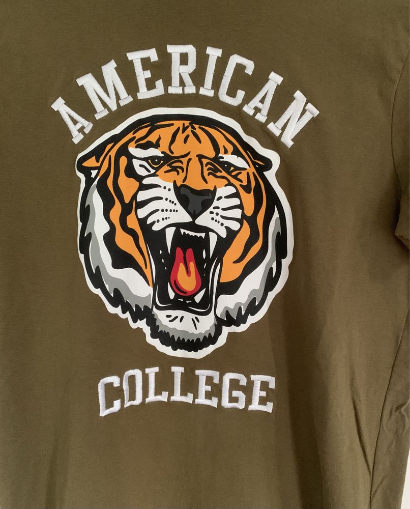 T-shirt męski american college