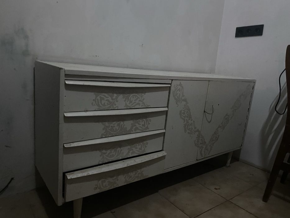 Тумбочка кріпка 150×73см
