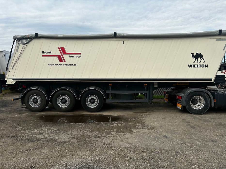WIELTON  wywrotka bardzo ładna 42 M