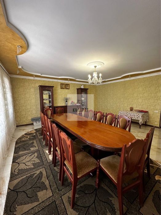 Продам шикарний будинок у місті, можливе РОЗТЕРМІНУВАННЯ