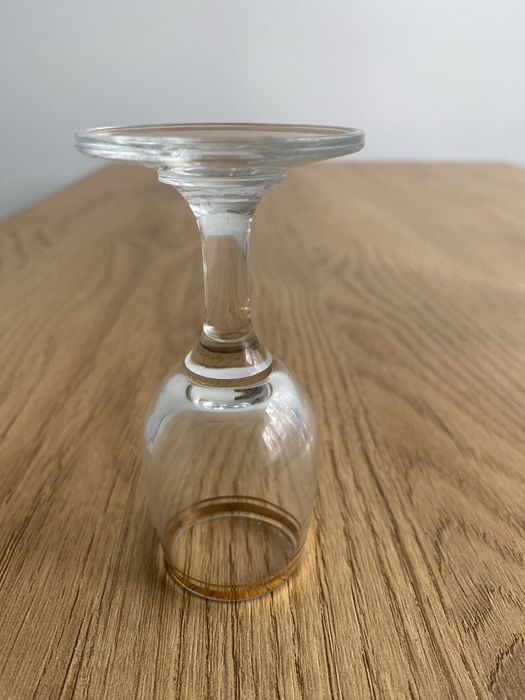 Sprzedam 6 sztuk kieliszkow