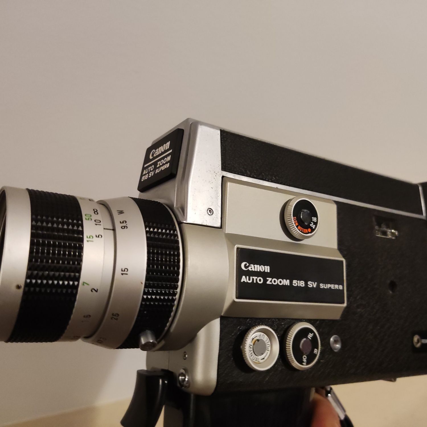 Canon Super 8 Auto Zoom 518 SV - máquina de filmar antiga (vintage)