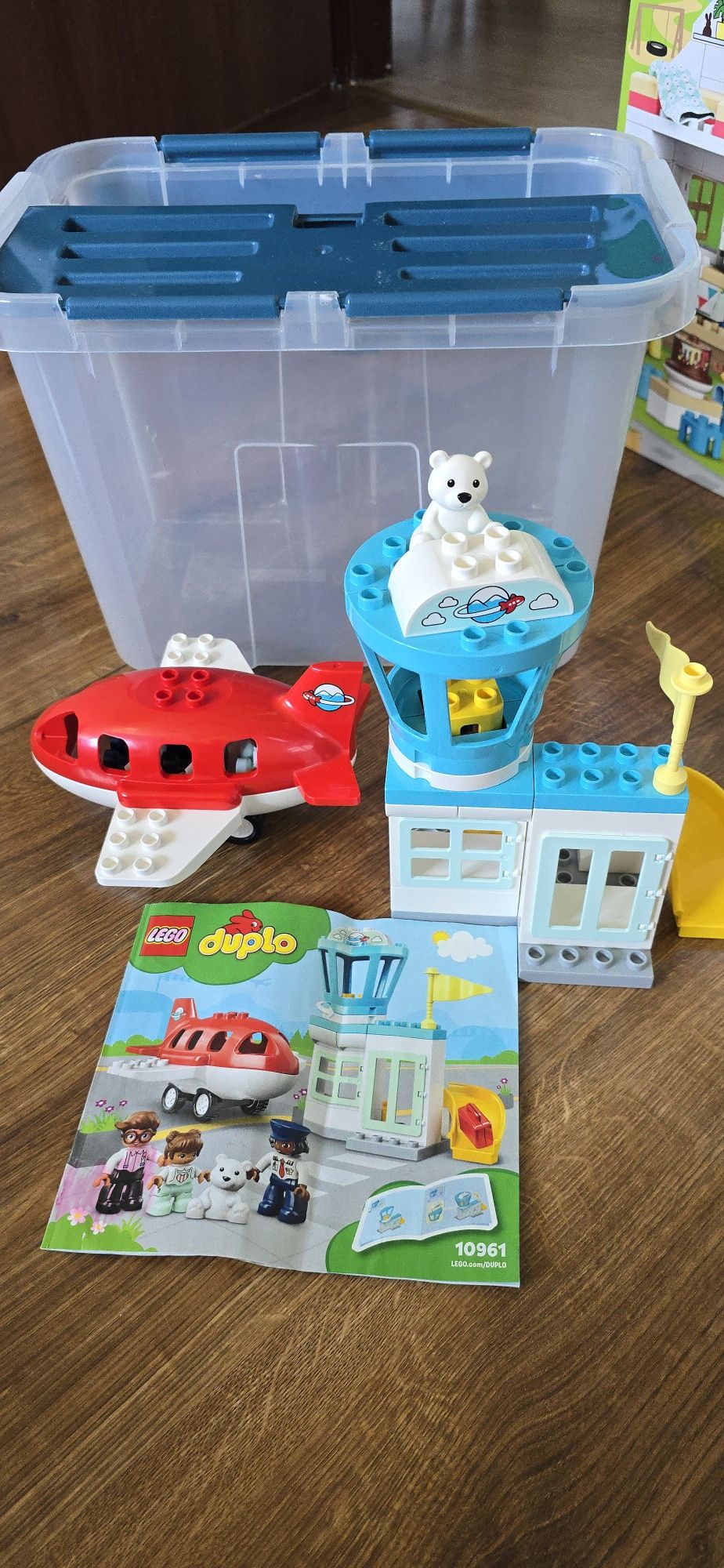 Zestaw Lego Duplo 10961 - samolot i wieża lotnicza