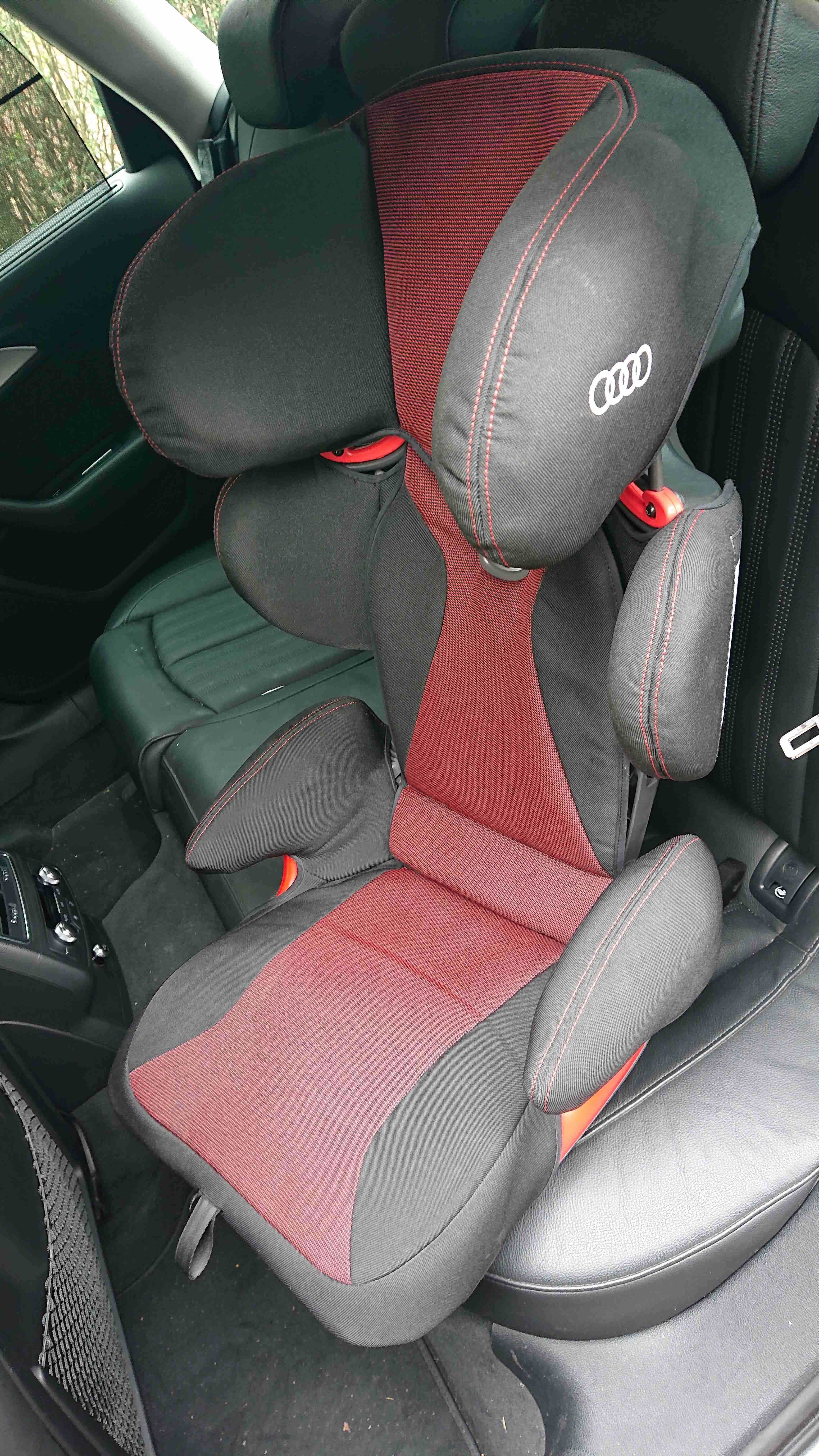 Cadeira AUDI ORIGINAL - ISOFIX - 15kg até 36Kg - Excelentes condinções