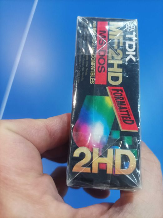 Oryginalne opakowanie dyskietek TDK.