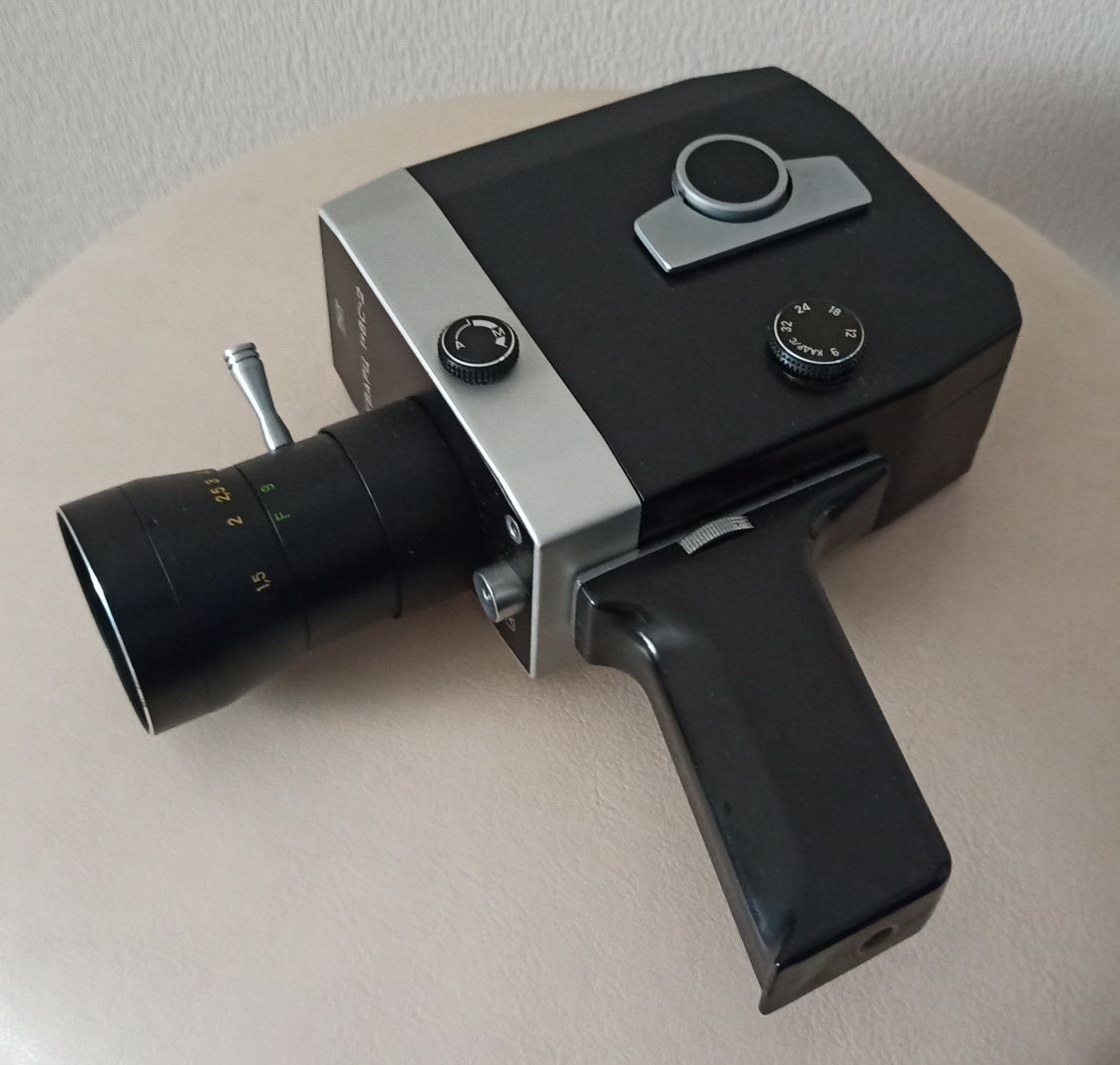 Аппарат киносъёмочный Кварц 1х8с-2