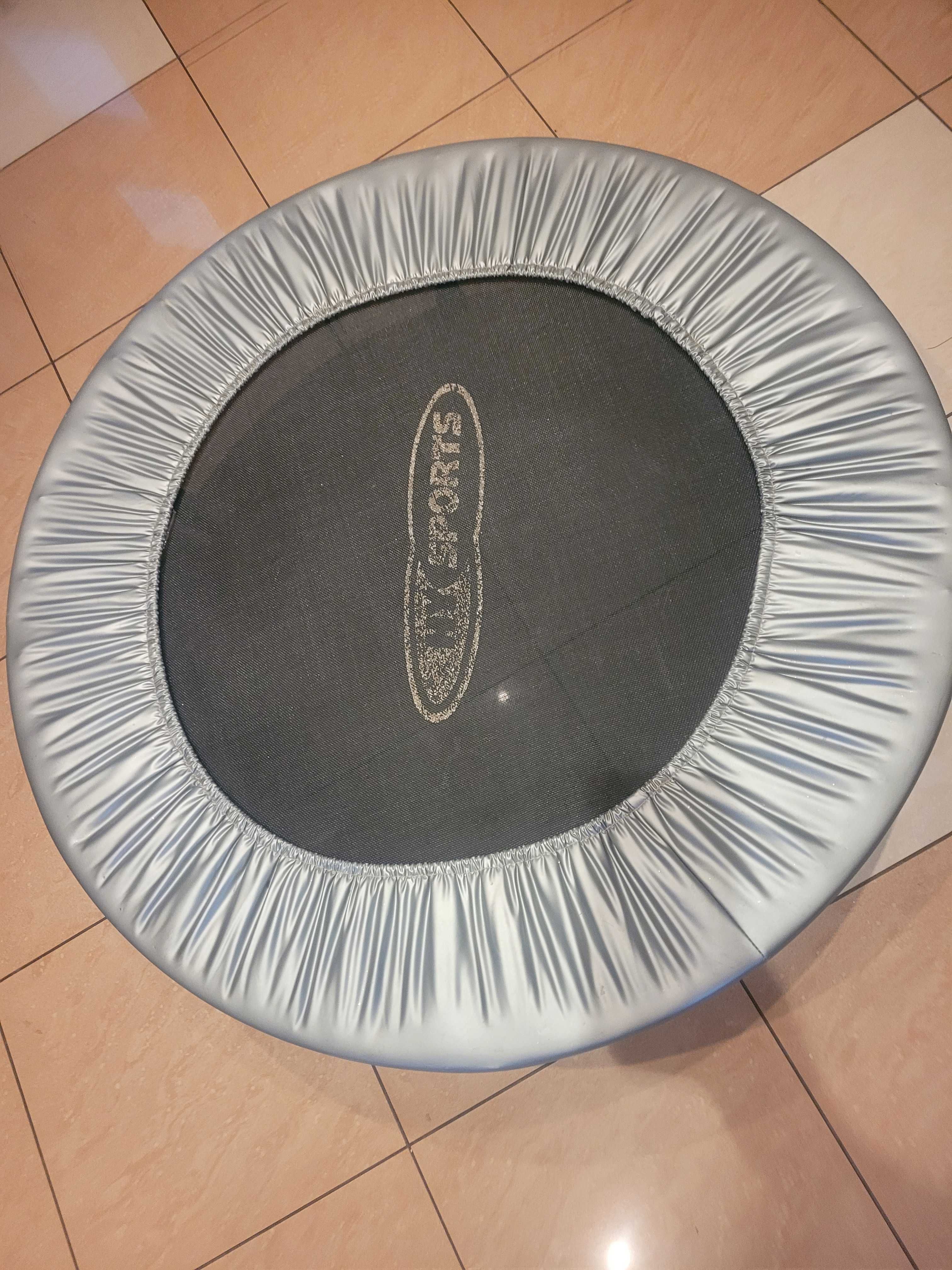 Trampolina mała domowa