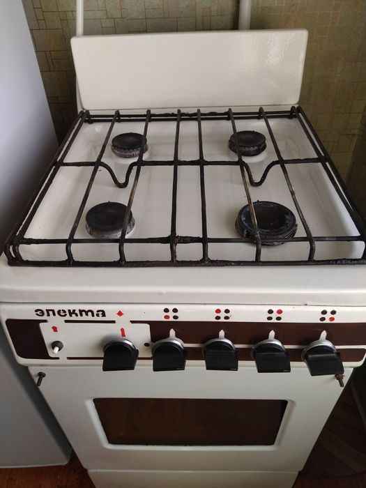 Прибирання житлових приміщень, офісів