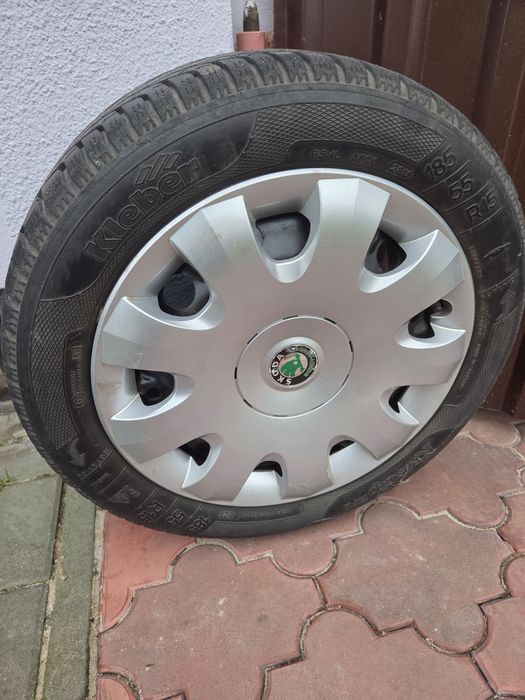 Komplet kół zimowych 185/55/15 z kołpakami. Fabia, polo, ibiza