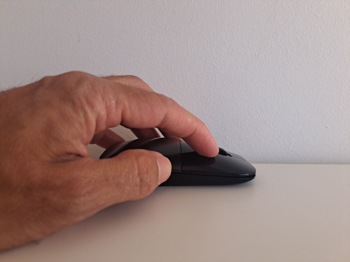 Rato Ultrafino HP Wireless Mouse Z3700