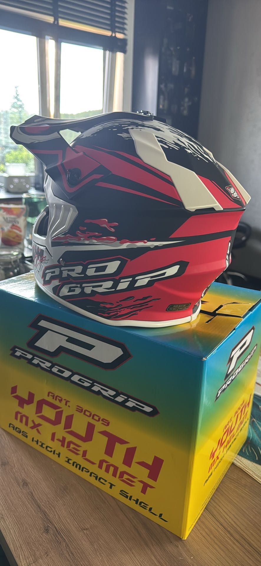 Sprzedam nowy kask motocyklowy