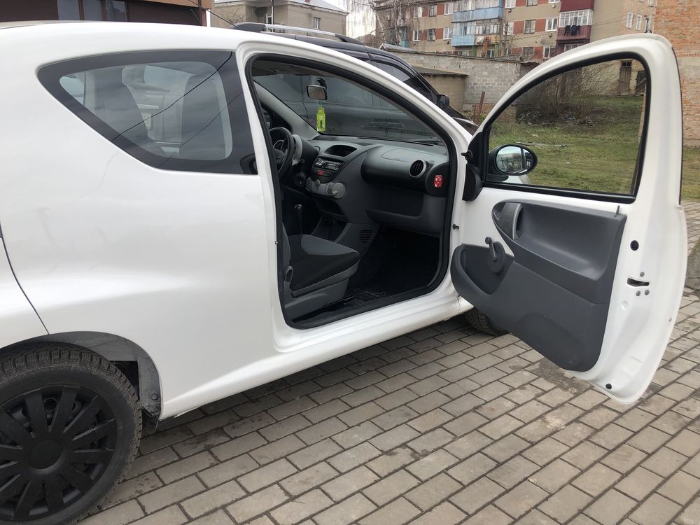 Автомобіль CITROEN C1