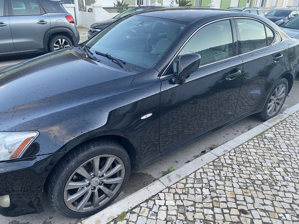Lexus is220D 177cv