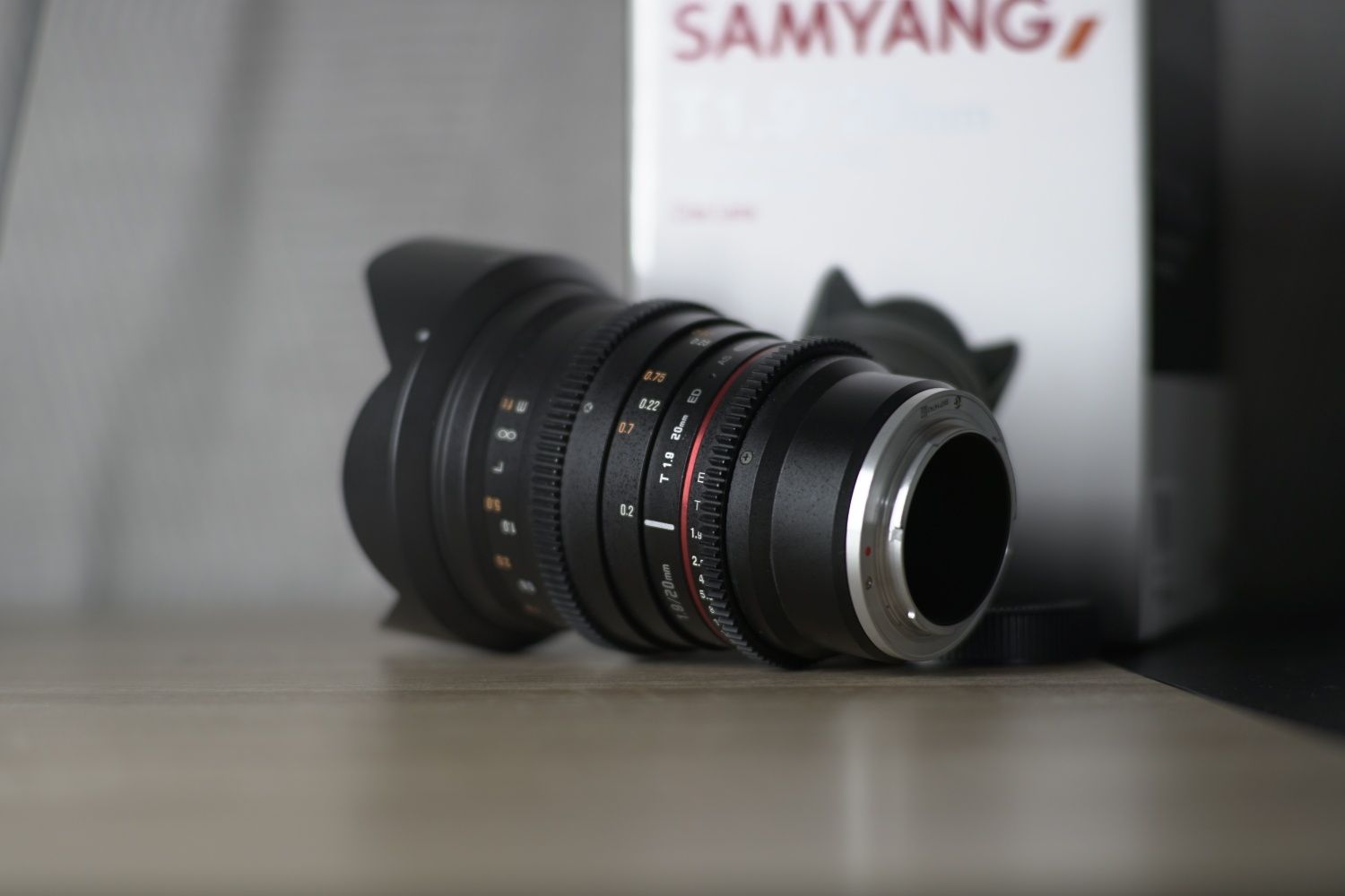 Obiektyw samyang 20mm T1.9 sony E szeroki kąt