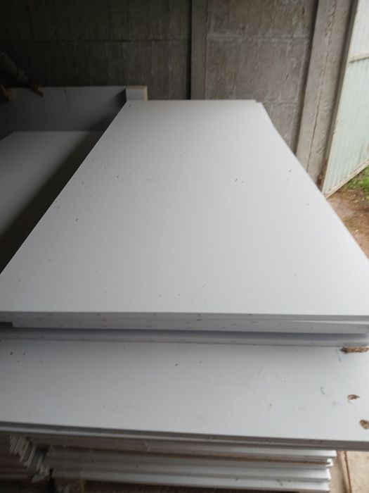 Plyta 100x250 gr. 1,8cm (OSB]