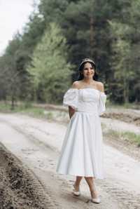 Белое платье на роспись , свадьбу с плотного качественного атласа !