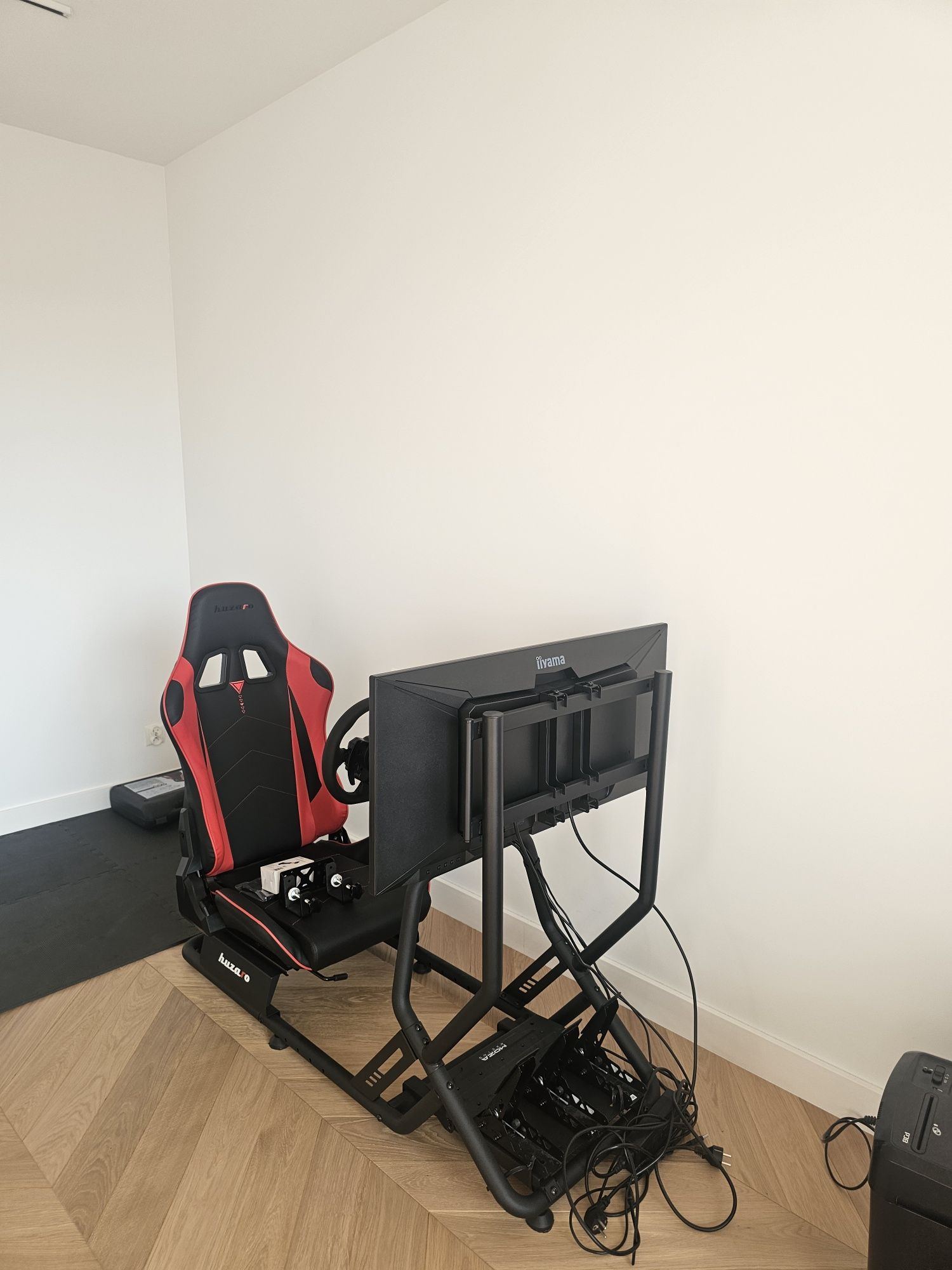 Moza R5 Kierownica ze stelażem simracing rig