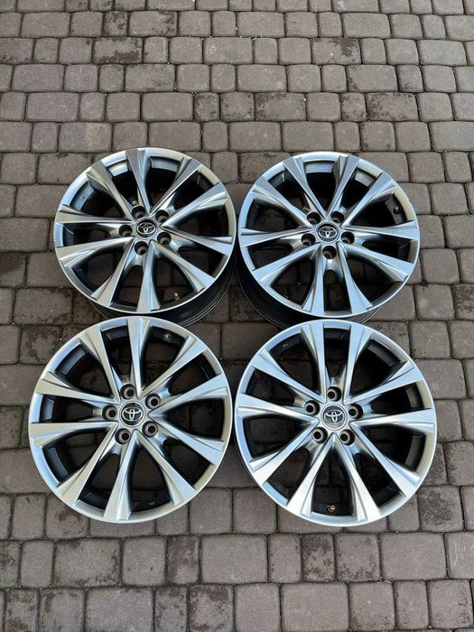Oryginalne alufelgi Toyota 5x114,3 18 CZUJNIKI RAV 4 C-HR AVENSIS