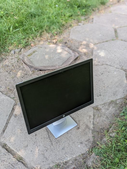 Монітор HP EliteDisplay E242/24/FHD/LED/IPS/в наявності 10шт/Класний