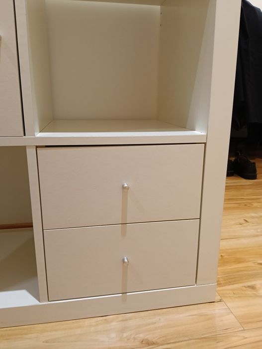 Estante branca IKEA