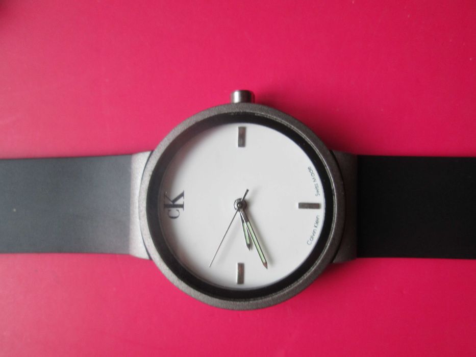 Relógio de homem Calvin Klein, novo em estojo de metal
