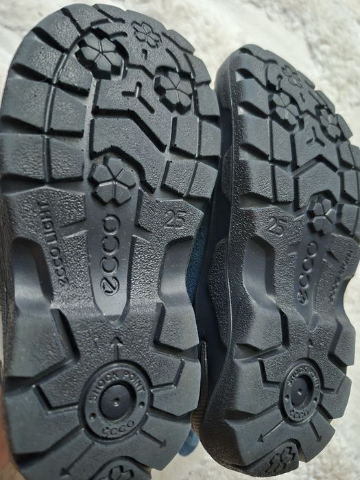 Зимові черевики ботинки ecco  25