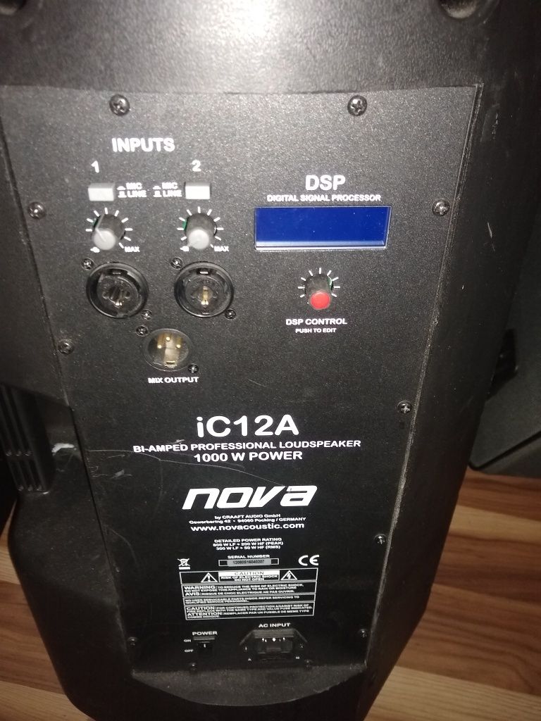 Komplet Mikser ZDI + 2 kolumny Nova 1000W 6 kanałów + 8 efektów