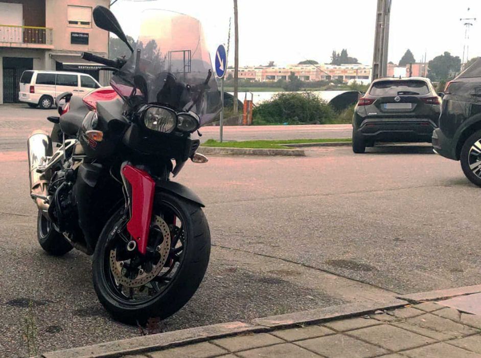 Bmw K1200 R  163 cv