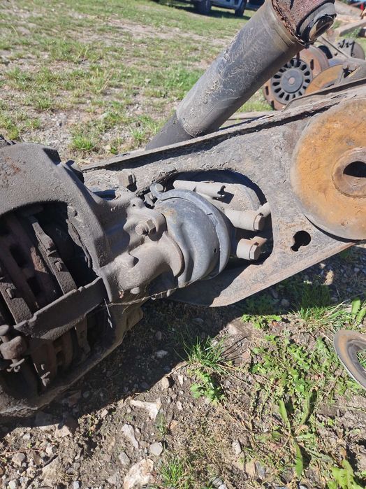 Osie naczepy bpw mercedes