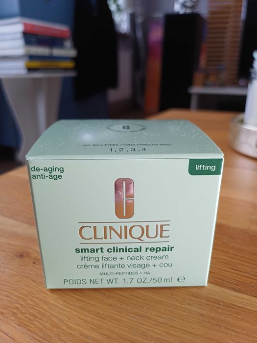 Krem przeciwzmarszczkowy Clinique Smart Clinical Repair 50ml