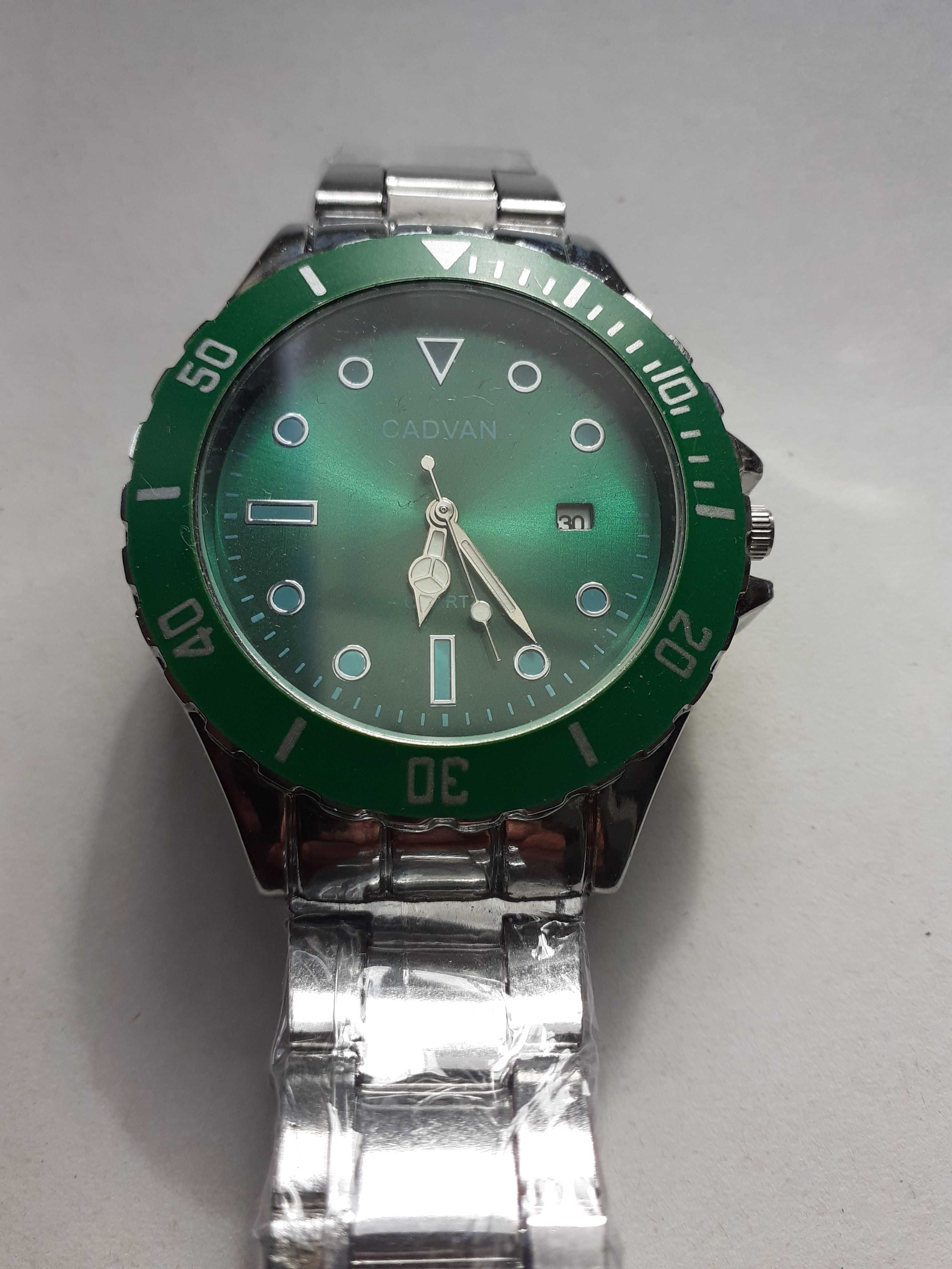 Relógio Cavan, estilo submariner