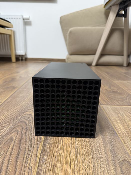 Продам Xbox Series X