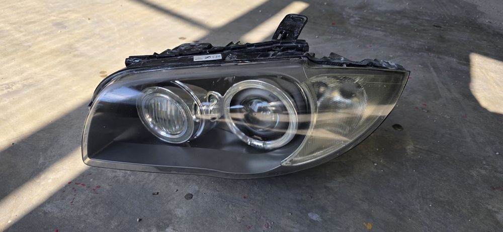 Vendo farol lado do condutor serie 1 farol Xenon original bmwl xenon