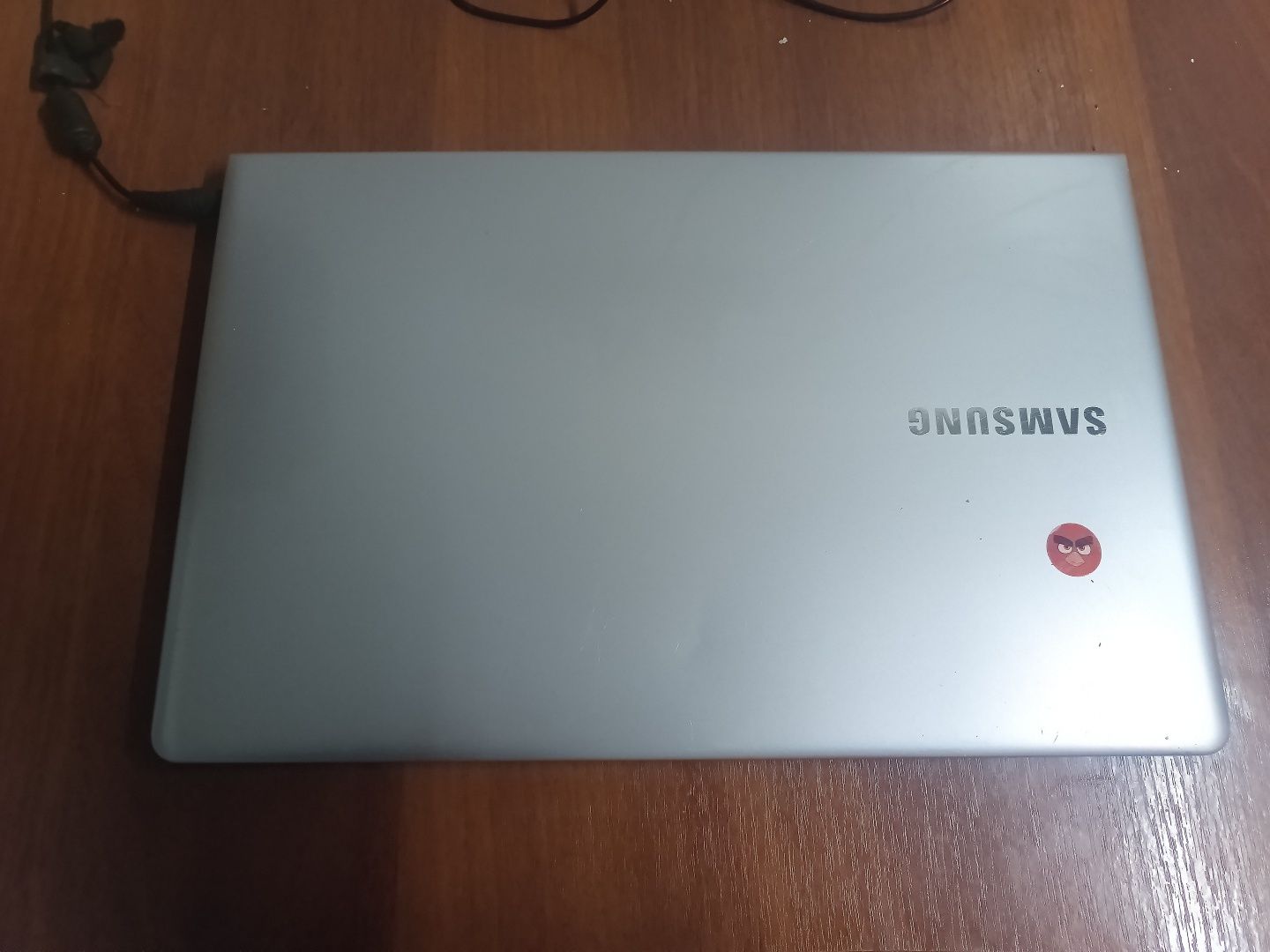 Samsung 450R i3/GeForce 710m 2gb/Ssd 240gb