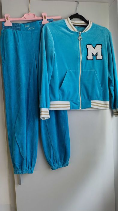 Dres dziewczęcy, welurowy, rozmiar 158