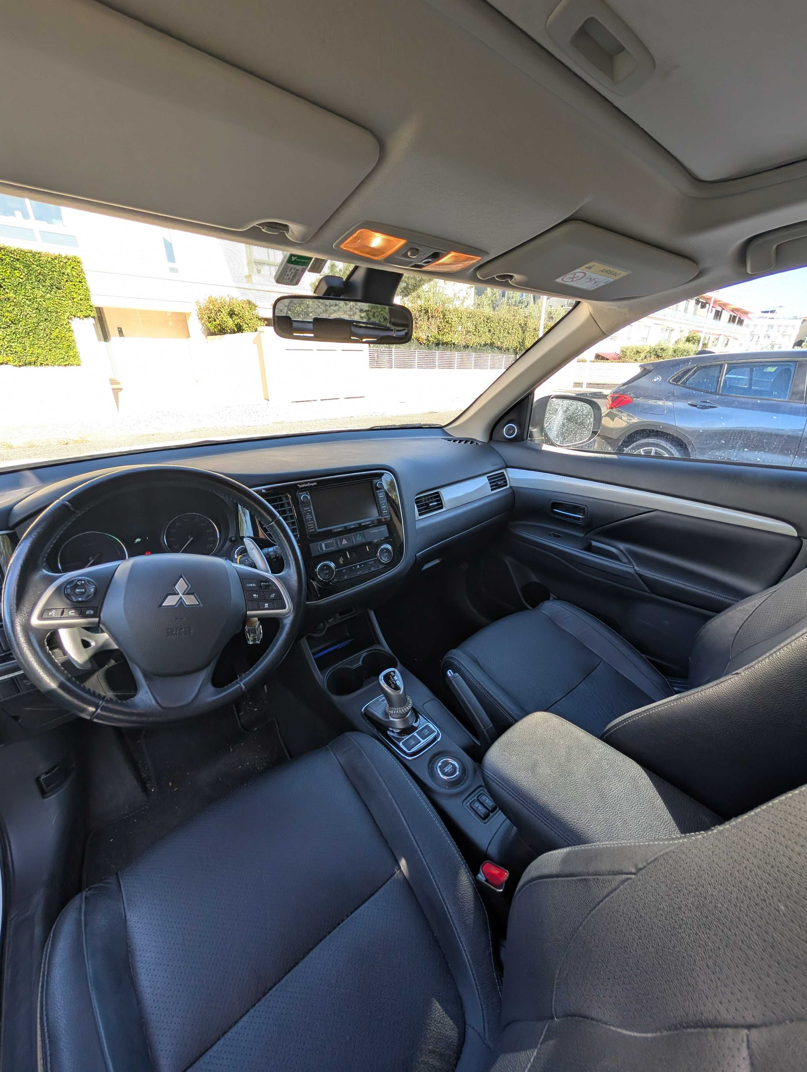 Mitsubishi Outlander Phev Special Edition Luxury - 4WD