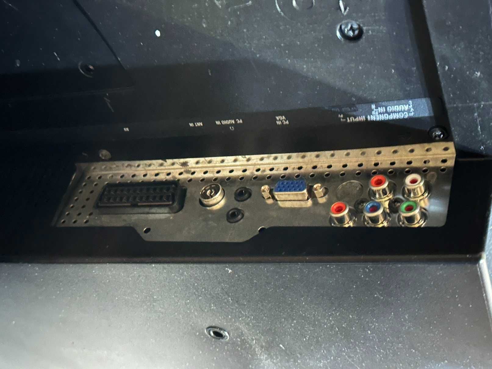 Telewizor LCD 32" Grundig Vision 3 32 -3821