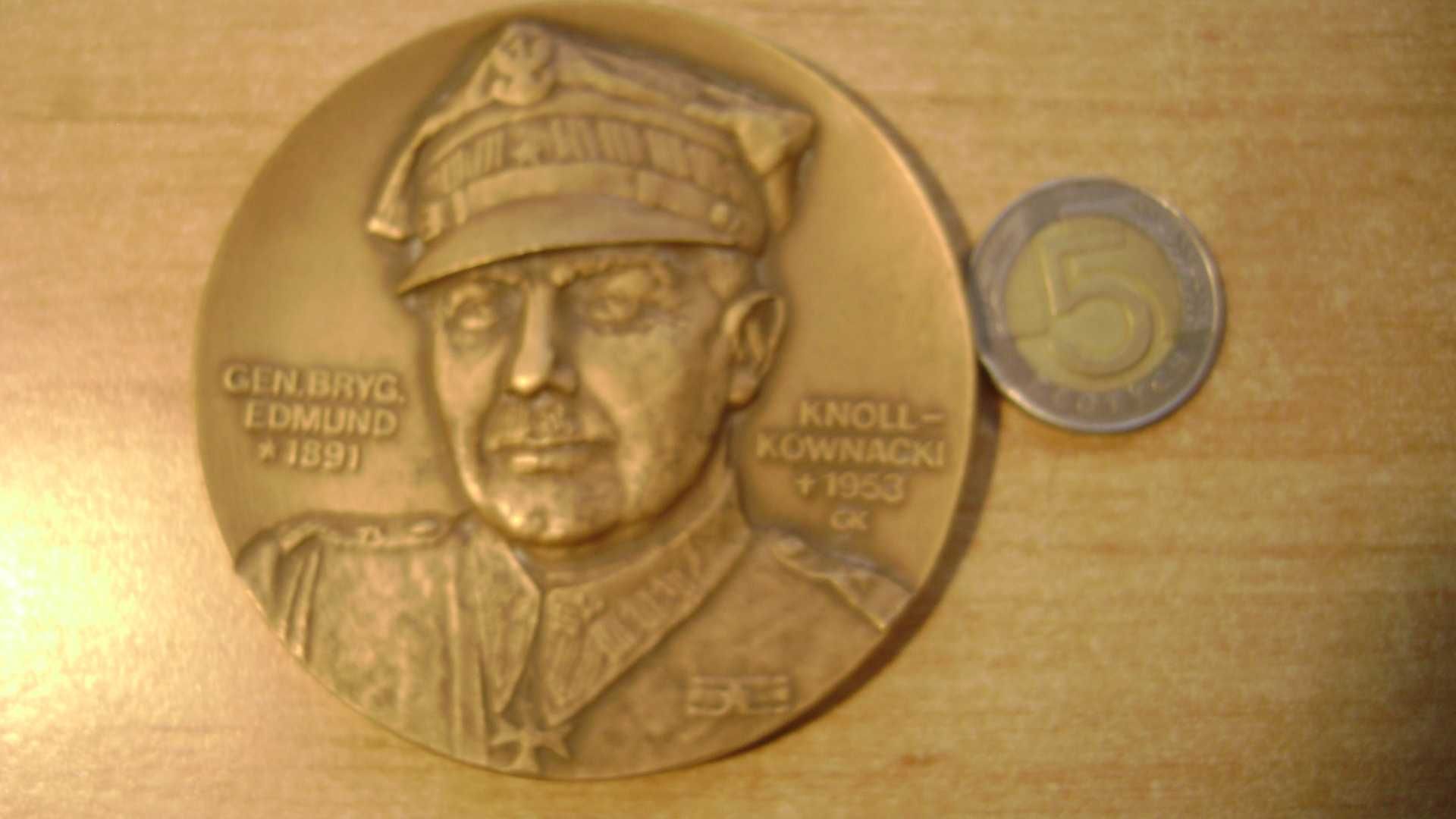 Starocie z PRL - Militaria = Medal Wojskowy numer 7 do rozpoznania