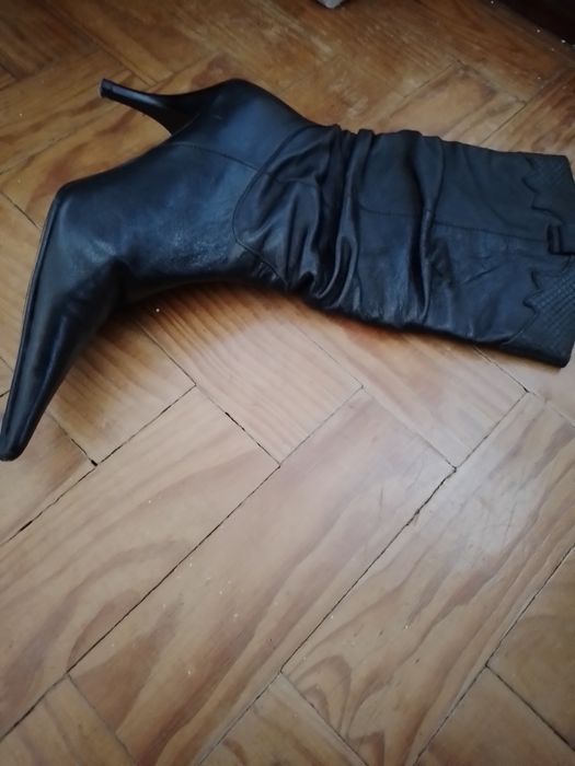 Vendo botas pretas