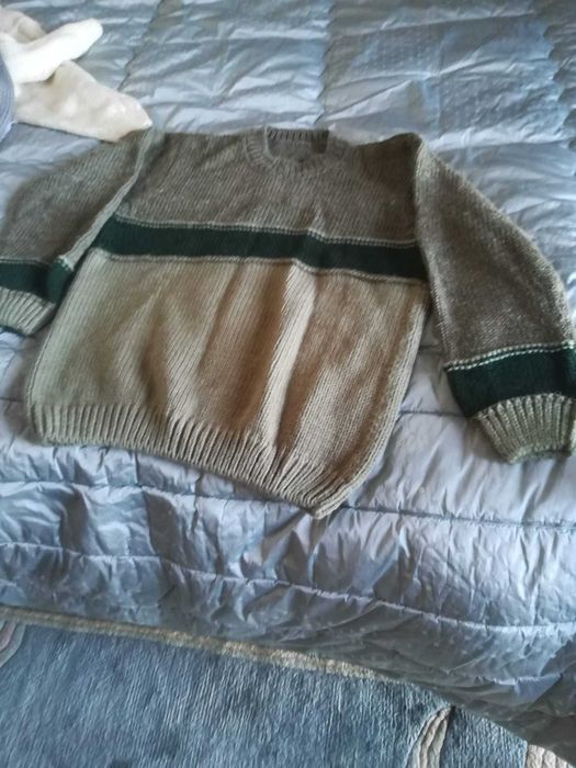 Casaco malha feito à mão em lã - Caracolinho e camisolas poveiras