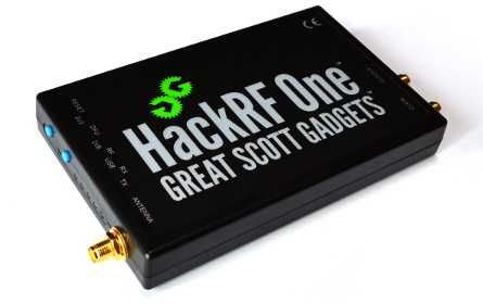 HackRF One + ANT-500