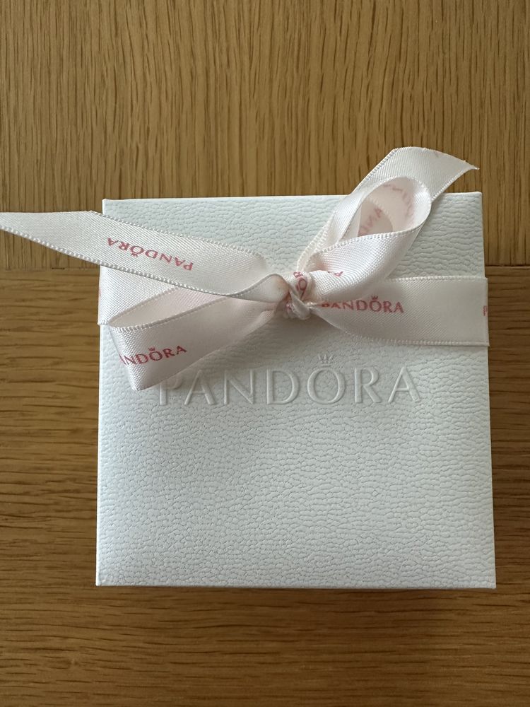 Bransoletka PANDORA srebrna serduszko baza