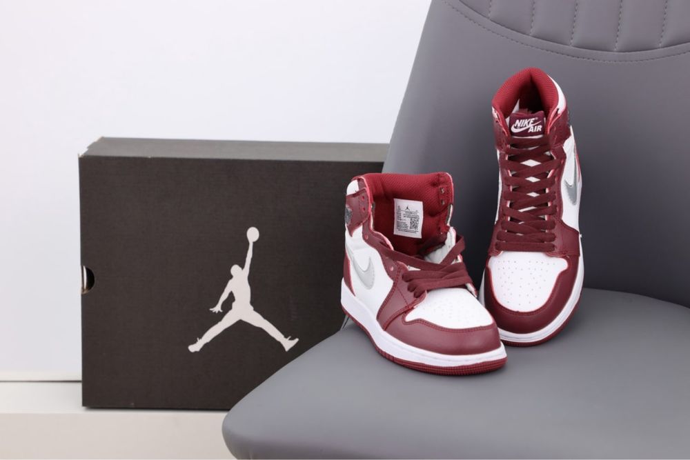 Buty Nike Air Jordan Retro 1 High Bordeaux 36-40 damskie trampki