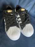 Adidas Superstar   .     .